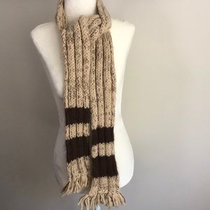 Two tone brown scarf